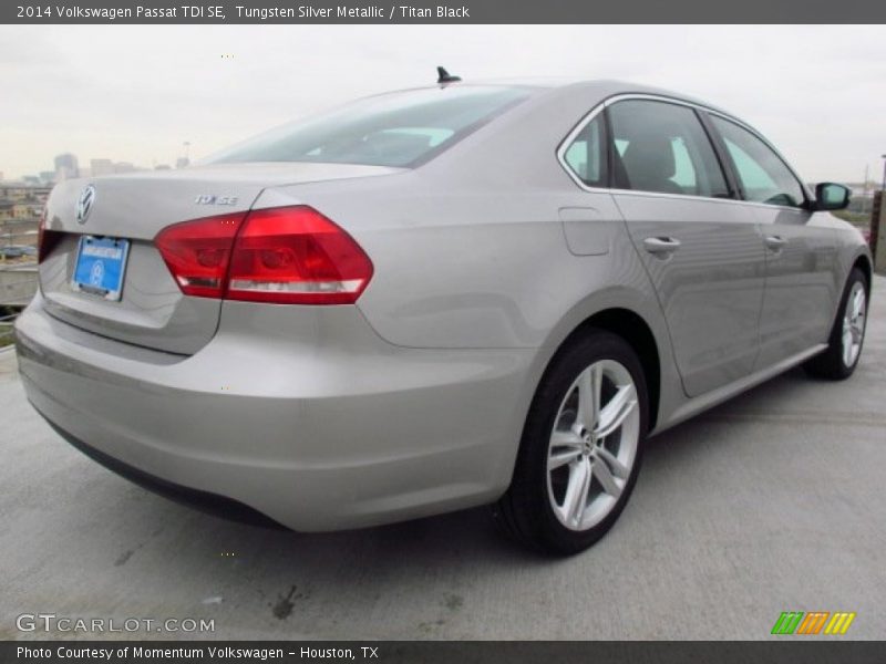 Tungsten Silver Metallic / Titan Black 2014 Volkswagen Passat TDI SE