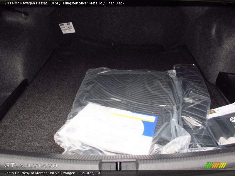 Tungsten Silver Metallic / Titan Black 2014 Volkswagen Passat TDI SE