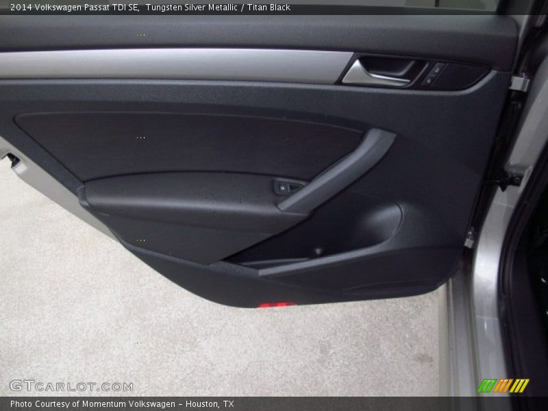 Tungsten Silver Metallic / Titan Black 2014 Volkswagen Passat TDI SE