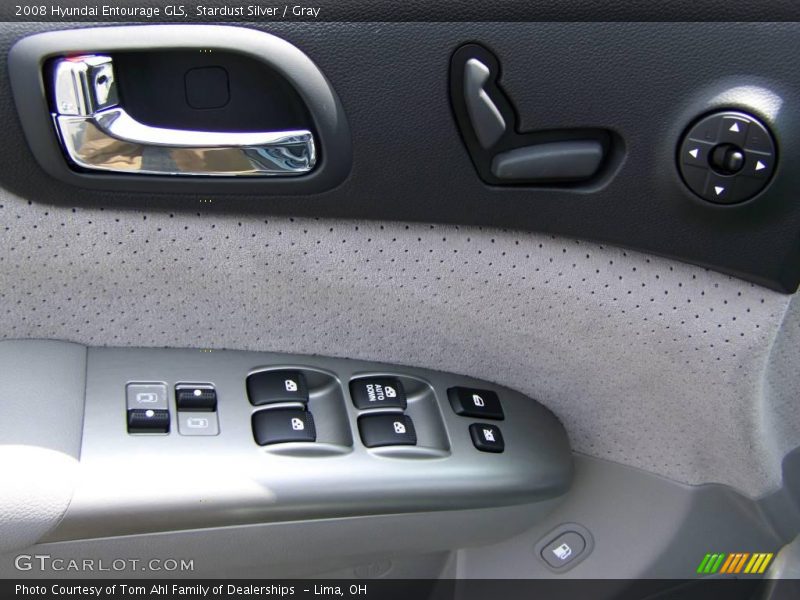 Stardust Silver / Gray 2008 Hyundai Entourage GLS