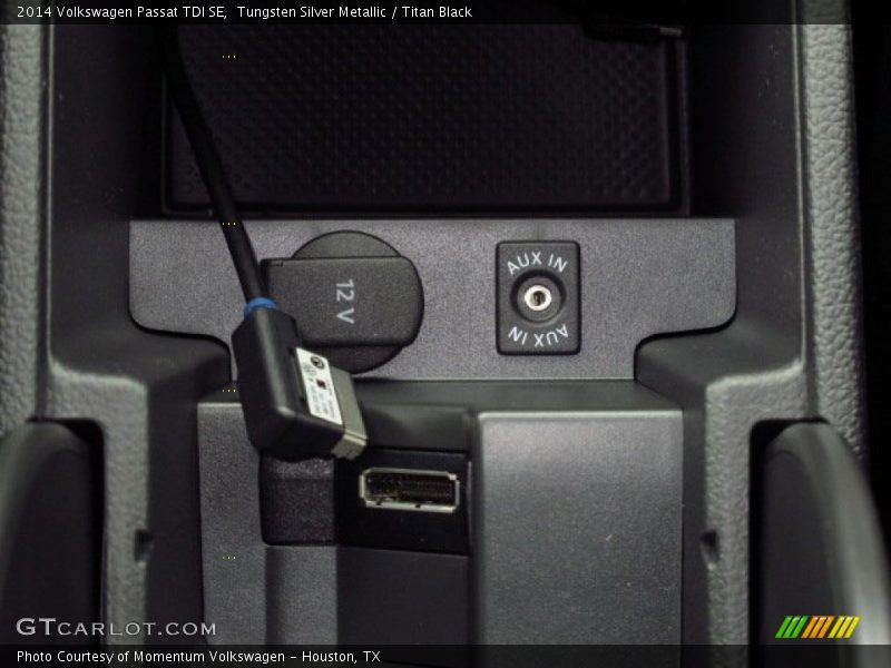 Tungsten Silver Metallic / Titan Black 2014 Volkswagen Passat TDI SE