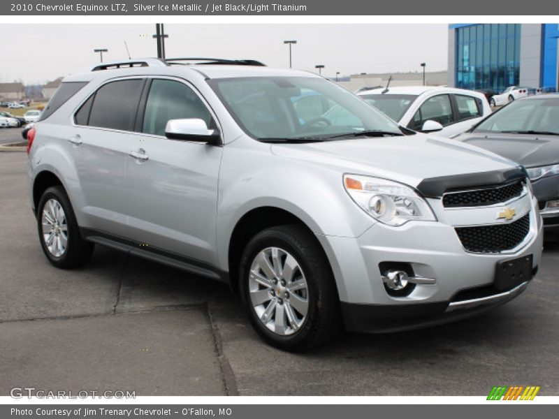 Front 3/4 View of 2010 Equinox LTZ