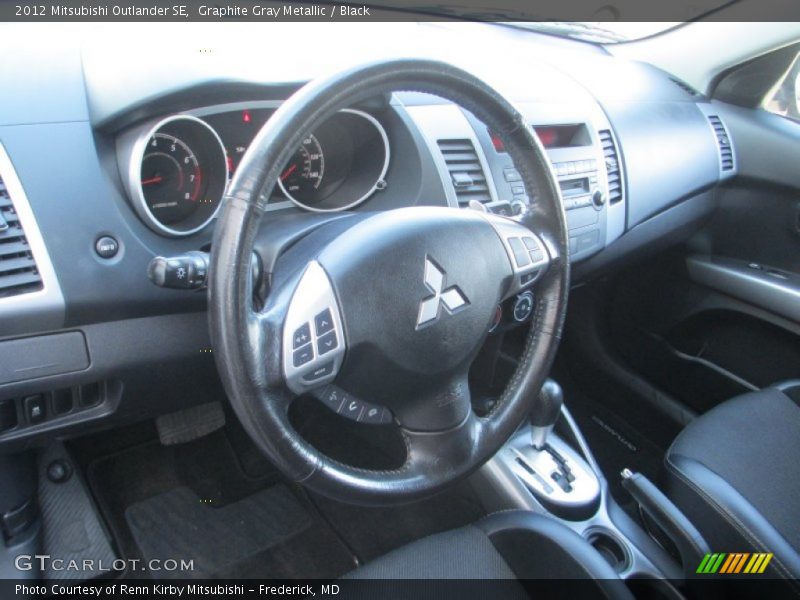 Graphite Gray Metallic / Black 2012 Mitsubishi Outlander SE