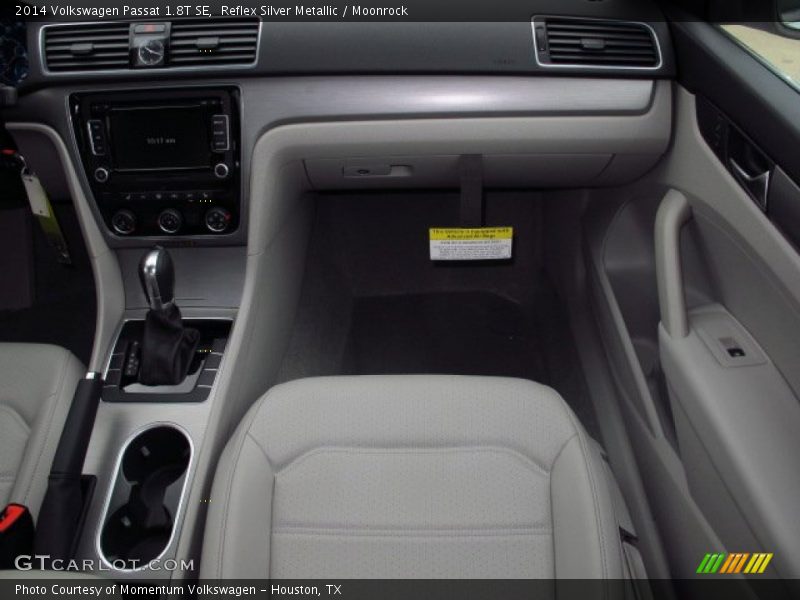 Reflex Silver Metallic / Moonrock 2014 Volkswagen Passat 1.8T SE