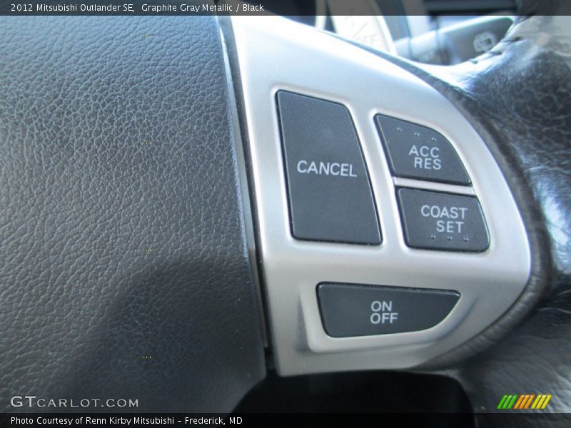 Graphite Gray Metallic / Black 2012 Mitsubishi Outlander SE