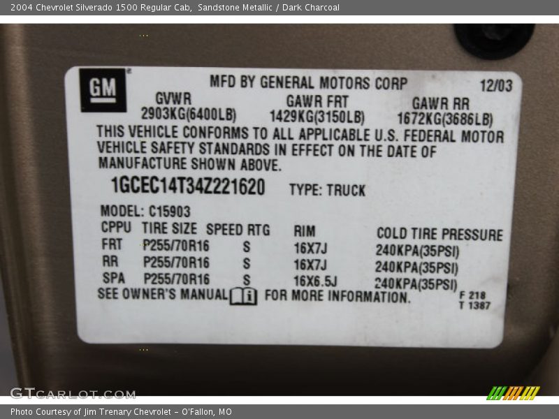 Sandstone Metallic / Dark Charcoal 2004 Chevrolet Silverado 1500 Regular Cab