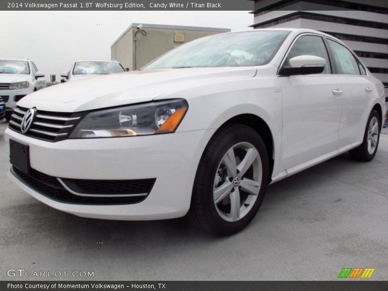 Candy White / Titan Black 2014 Volkswagen Passat 1.8T Wolfsburg Edition