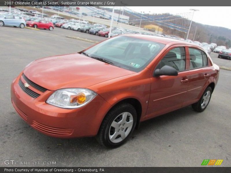 Front 3/4 View of 2007 Cobalt LS Sedan