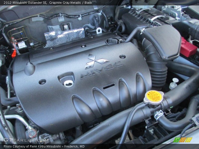 Graphite Gray Metallic / Black 2012 Mitsubishi Outlander SE