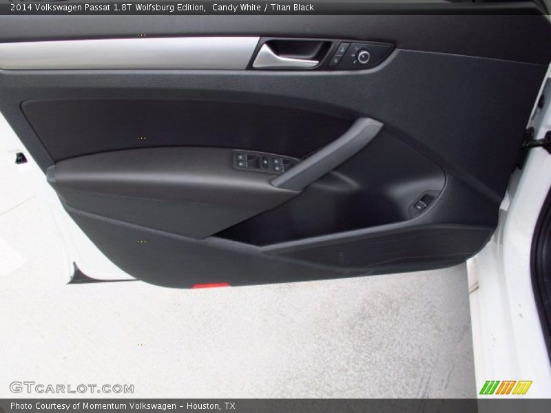 Candy White / Titan Black 2014 Volkswagen Passat 1.8T Wolfsburg Edition