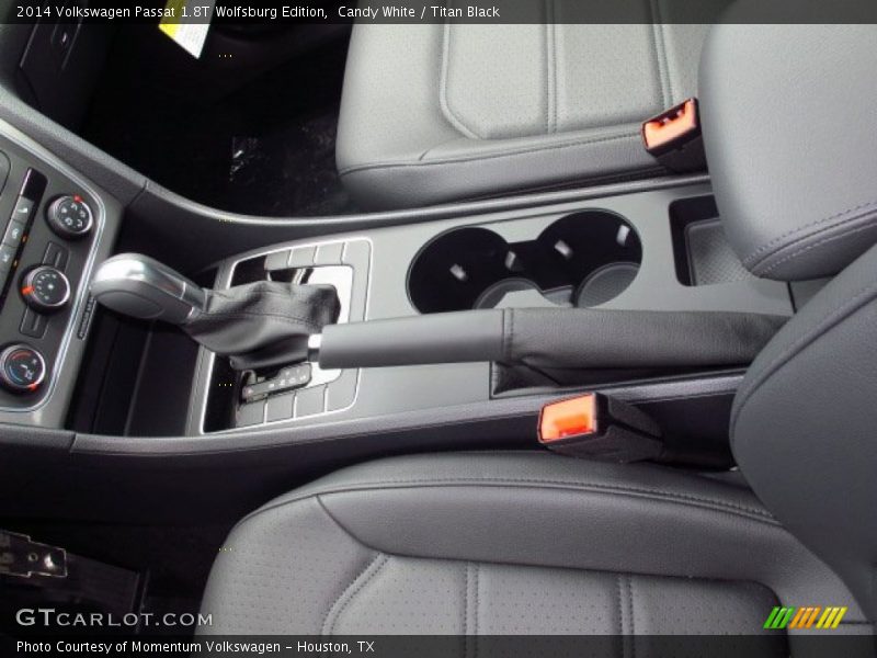 Candy White / Titan Black 2014 Volkswagen Passat 1.8T Wolfsburg Edition