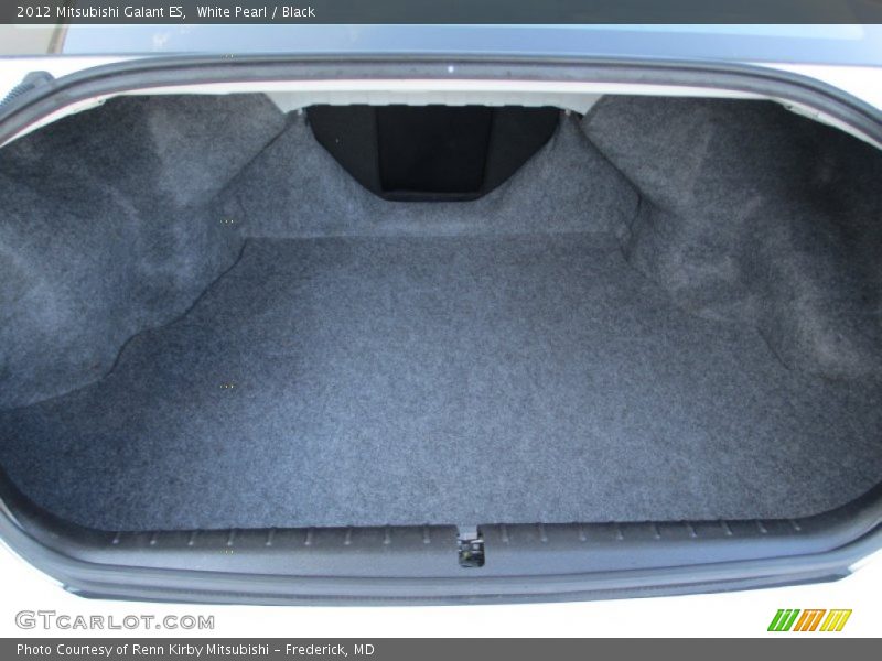 White Pearl / Black 2012 Mitsubishi Galant ES