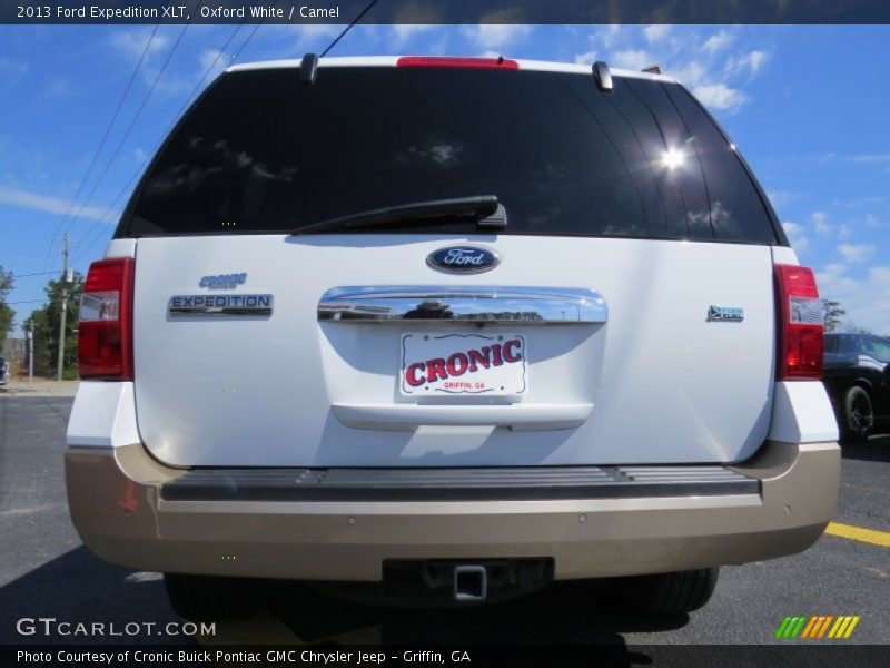 Oxford White / Camel 2013 Ford Expedition XLT
