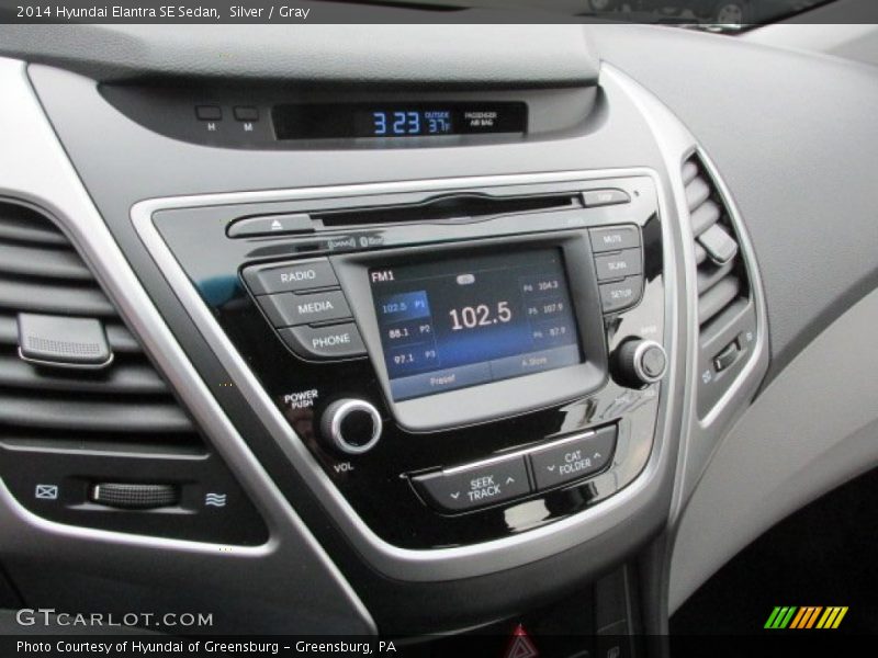 Silver / Gray 2014 Hyundai Elantra SE Sedan
