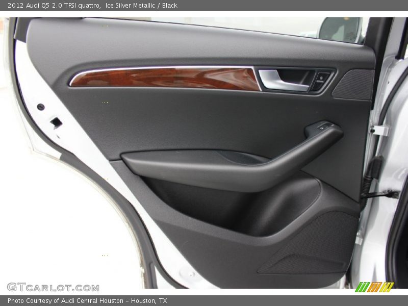 Door Panel of 2012 Q5 2.0 TFSI quattro