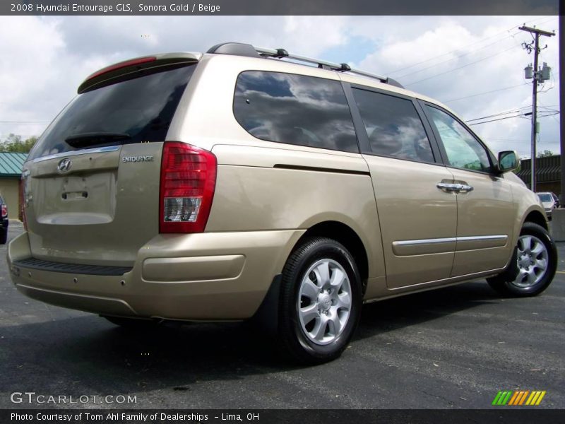 Sonora Gold / Beige 2008 Hyundai Entourage GLS