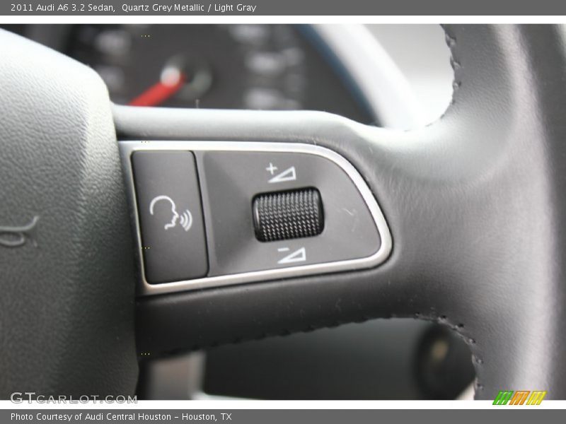 Controls of 2011 A6 3.2 Sedan