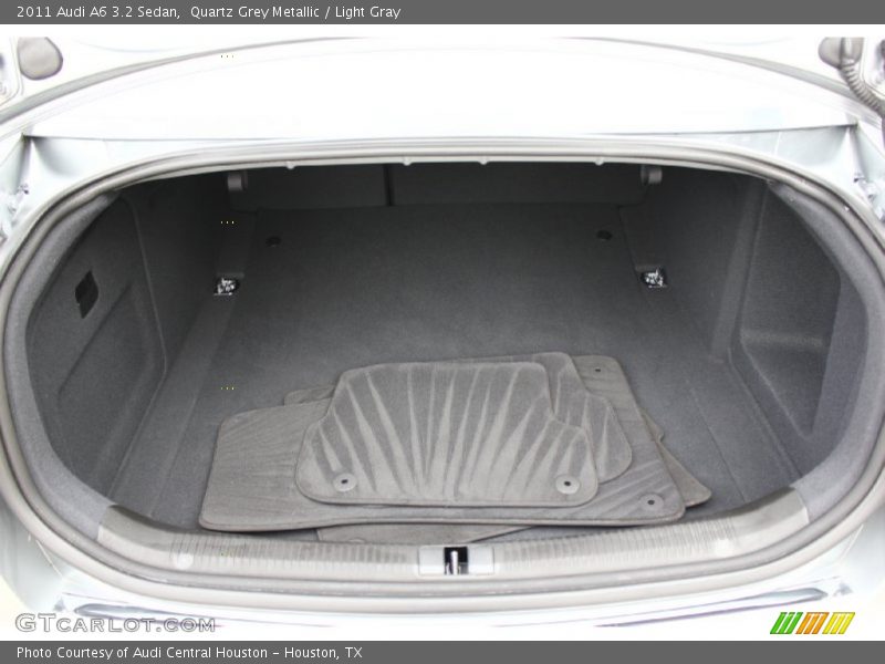  2011 A6 3.2 Sedan Trunk