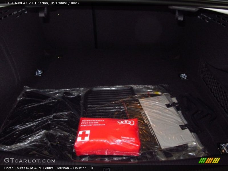 Ibis White / Black 2014 Audi A4 2.0T Sedan