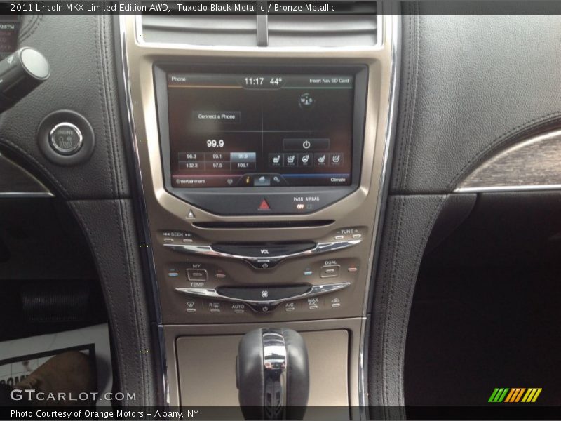 Tuxedo Black Metallic / Bronze Metallic 2011 Lincoln MKX Limited Edition AWD