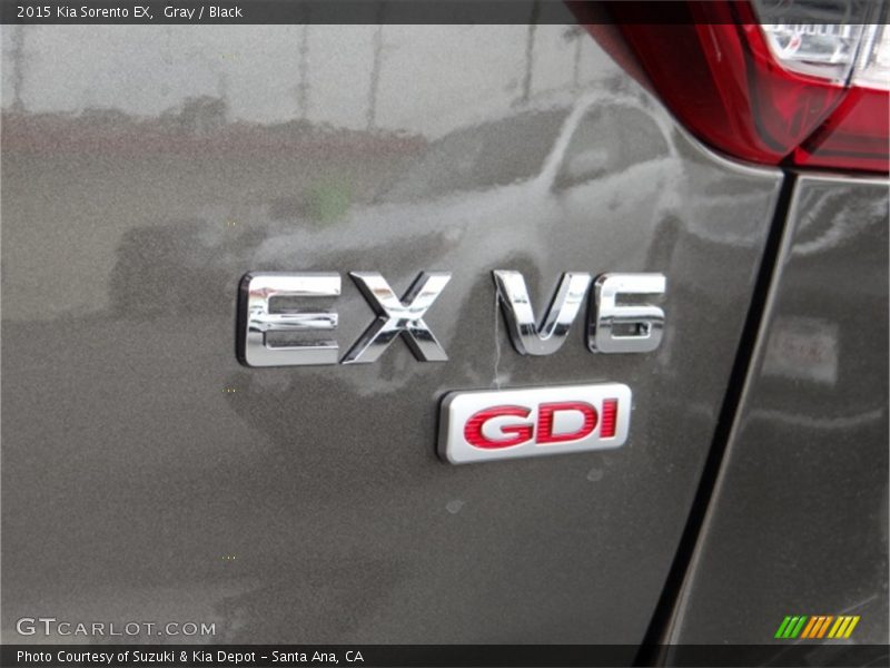 Gray / Black 2015 Kia Sorento EX