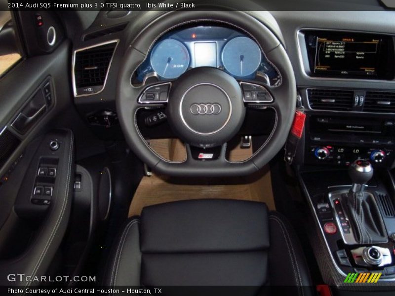  2014 SQ5 Premium plus 3.0 TFSI quattro Steering Wheel