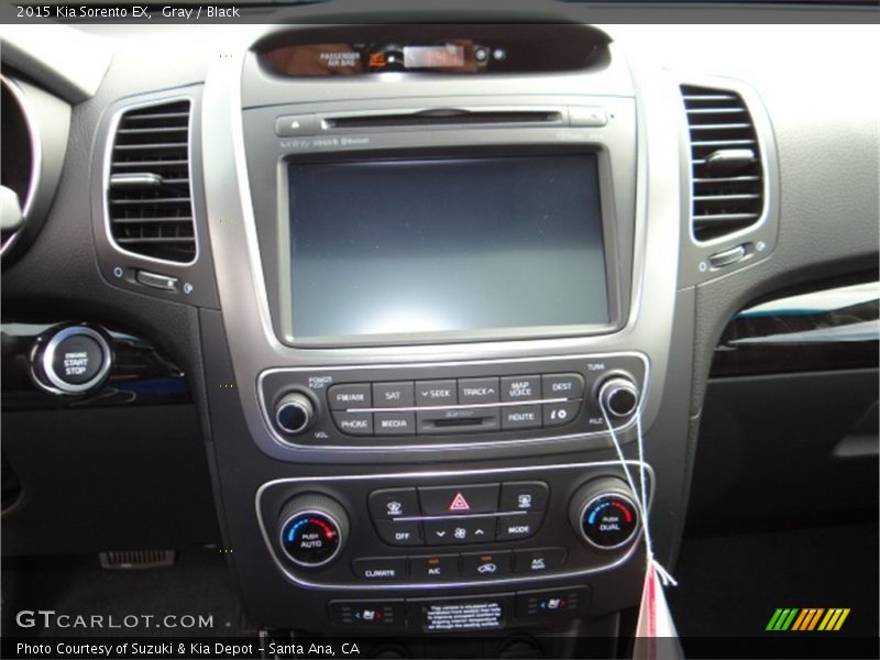 Gray / Black 2015 Kia Sorento EX