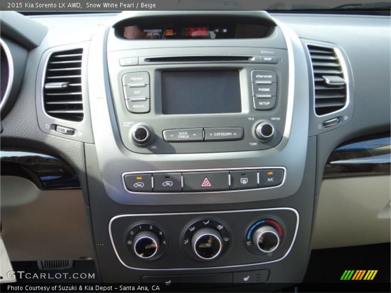 Snow White Pearl / Beige 2015 Kia Sorento LX AWD