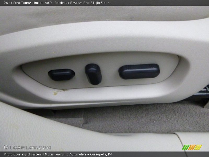 Bordeaux Reserve Red / Light Stone 2011 Ford Taurus Limited AWD