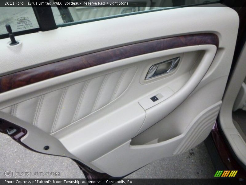 Bordeaux Reserve Red / Light Stone 2011 Ford Taurus Limited AWD