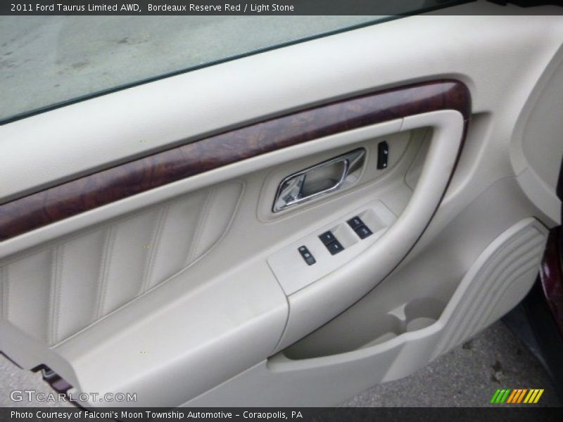 Bordeaux Reserve Red / Light Stone 2011 Ford Taurus Limited AWD