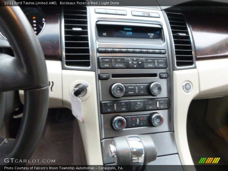 Bordeaux Reserve Red / Light Stone 2011 Ford Taurus Limited AWD