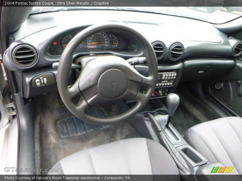 Ultra Silver Metallic / Graphite 2004 Pontiac Sunfire Coupe