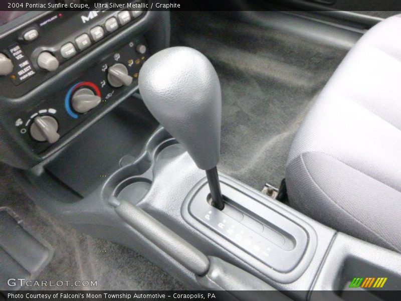 Ultra Silver Metallic / Graphite 2004 Pontiac Sunfire Coupe