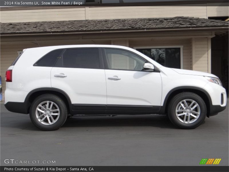 Snow White Pearl / Beige 2014 Kia Sorento LX