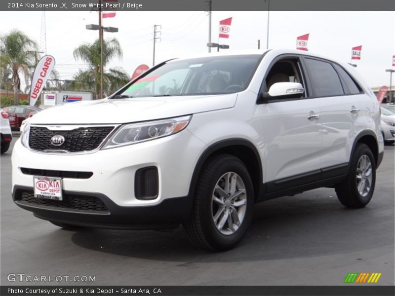 Snow White Pearl / Beige 2014 Kia Sorento LX