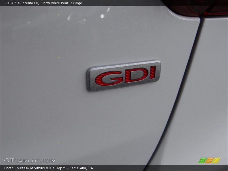 Snow White Pearl / Beige 2014 Kia Sorento LX