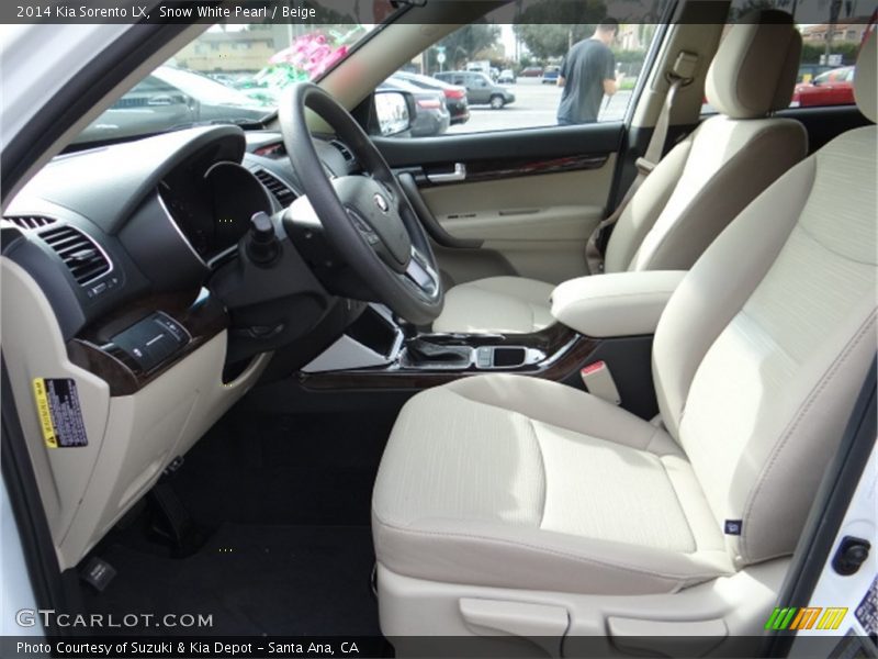 Snow White Pearl / Beige 2014 Kia Sorento LX