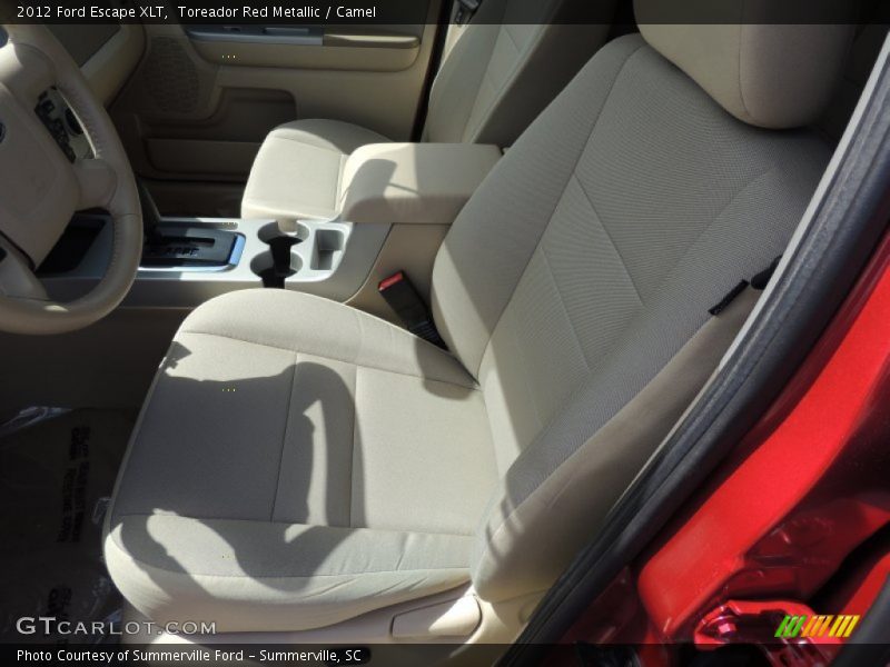 Toreador Red Metallic / Camel 2012 Ford Escape XLT