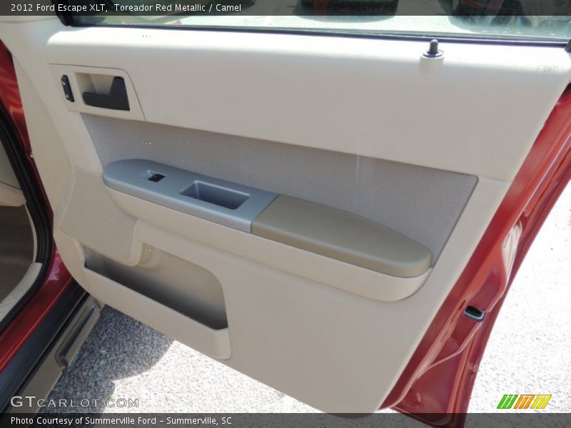 Toreador Red Metallic / Camel 2012 Ford Escape XLT