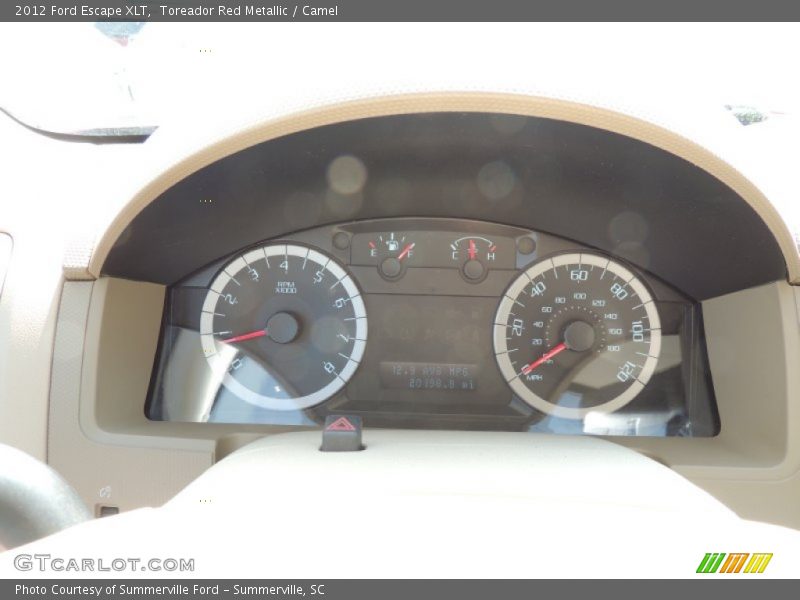 Toreador Red Metallic / Camel 2012 Ford Escape XLT
