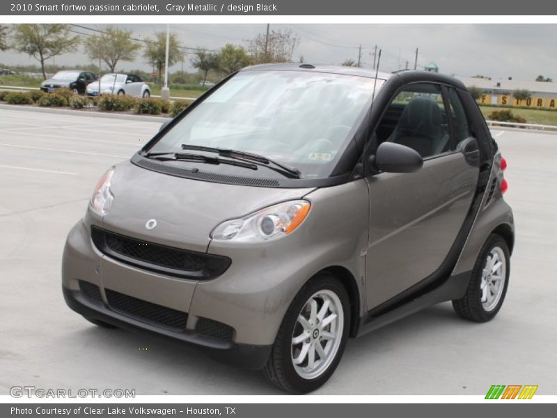 Front 3/4 View of 2010 fortwo passion cabriolet