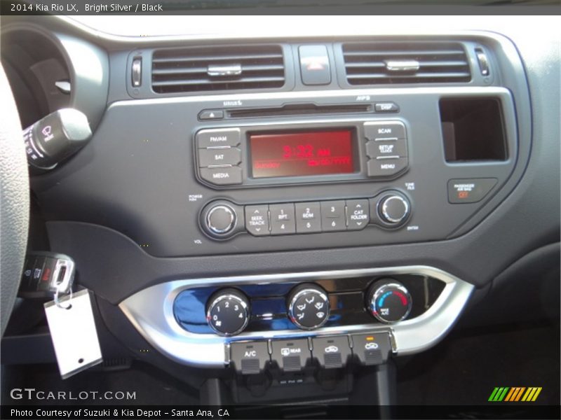 Controls of 2014 Rio LX