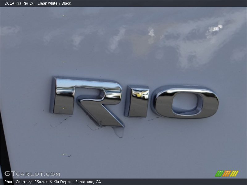Clear White / Black 2014 Kia Rio LX