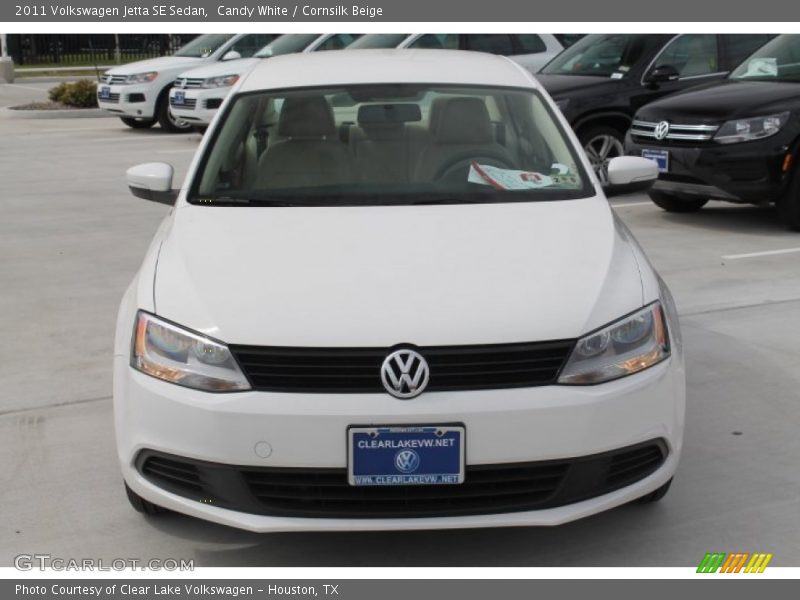Candy White / Cornsilk Beige 2011 Volkswagen Jetta SE Sedan