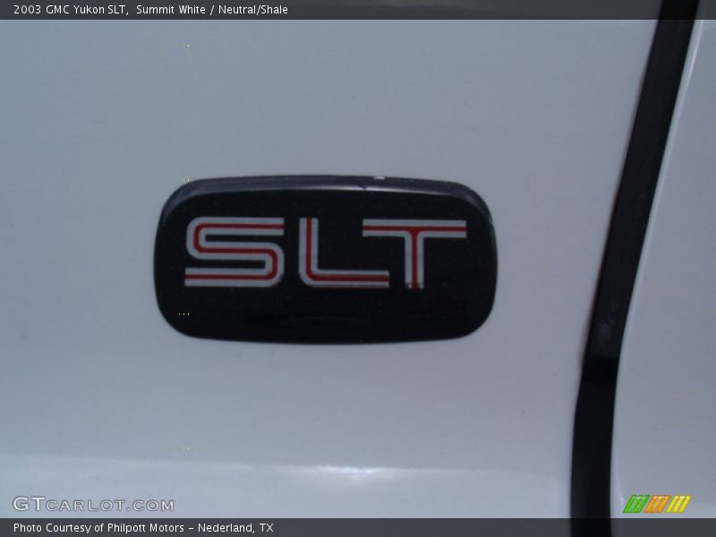 Summit White / Neutral/Shale 2003 GMC Yukon SLT