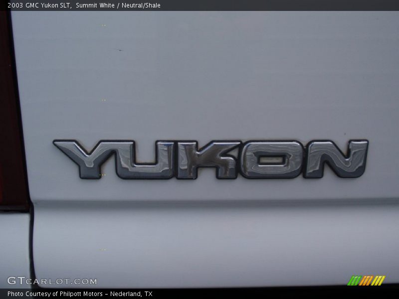 Summit White / Neutral/Shale 2003 GMC Yukon SLT