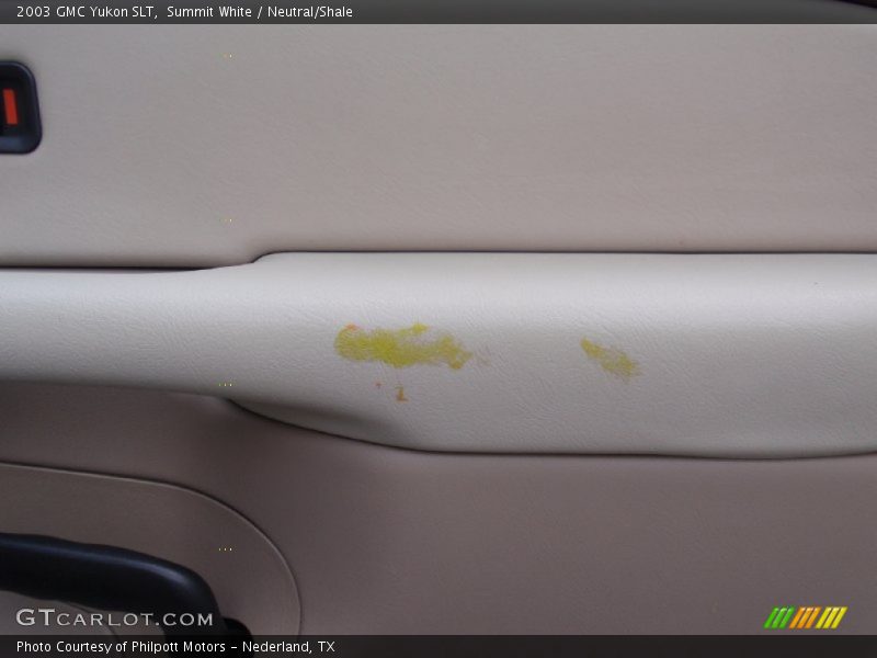 Summit White / Neutral/Shale 2003 GMC Yukon SLT