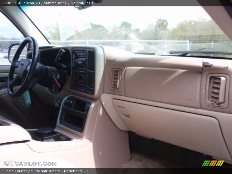 Summit White / Neutral/Shale 2003 GMC Yukon SLT