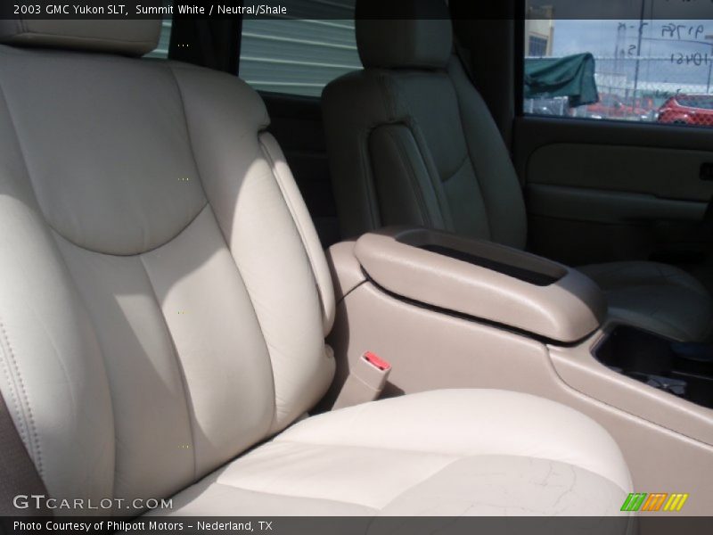 Summit White / Neutral/Shale 2003 GMC Yukon SLT